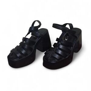 🍋☘️Unbranded Black Platform Sandals